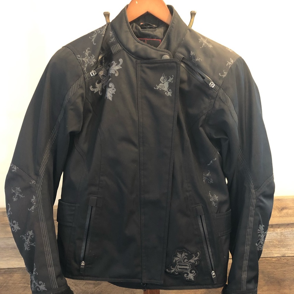 Shift Women’s armored riding jacket size small